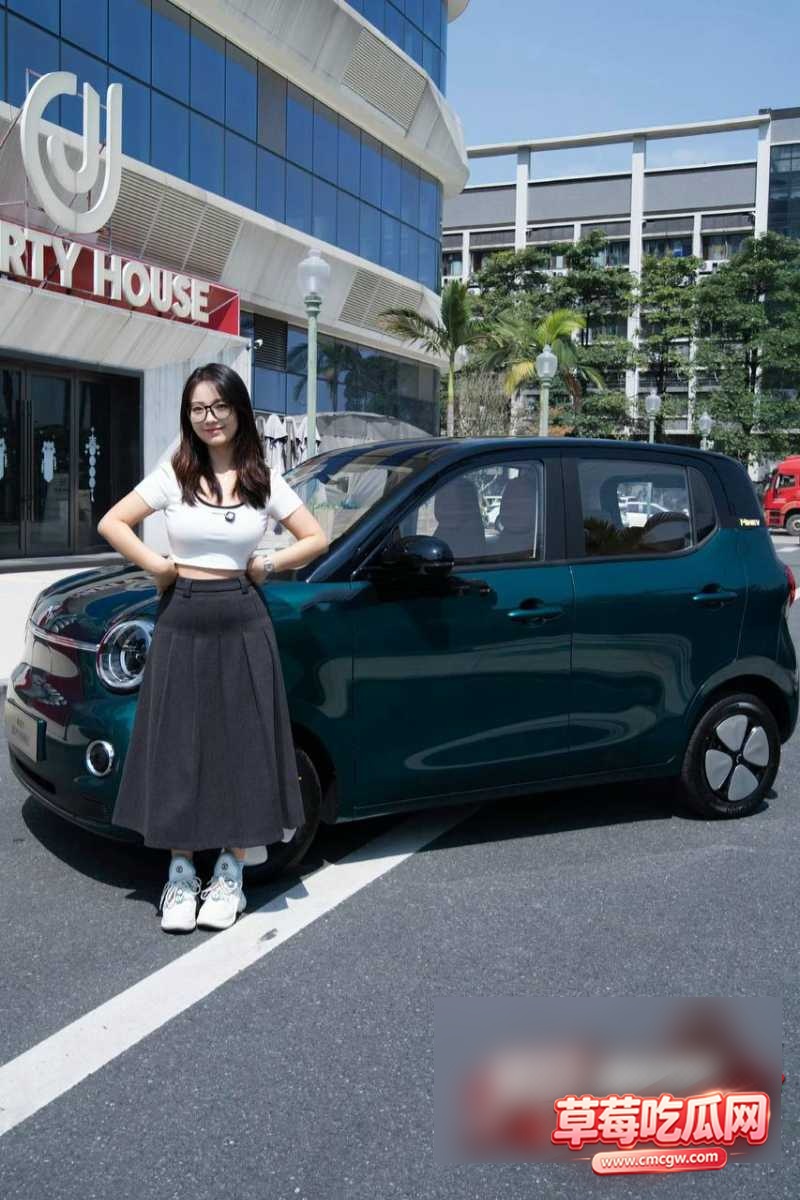 百万粉汽车女博主 Lucky不懂车6