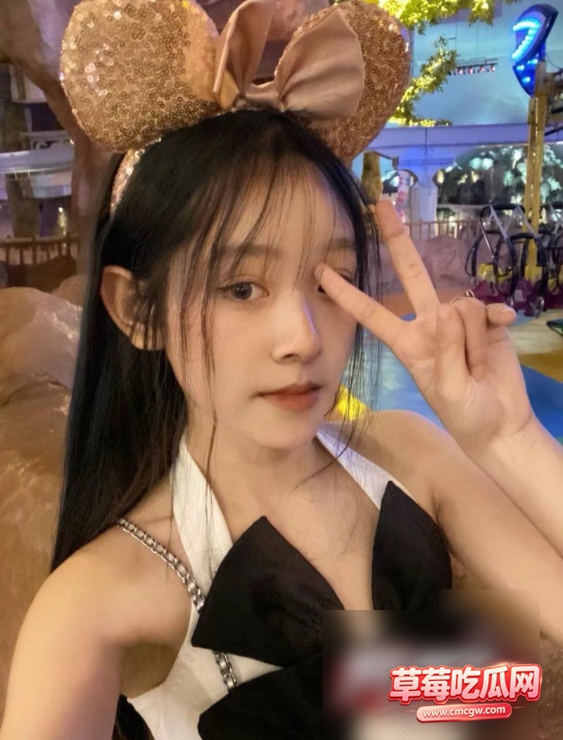 山东济南反差婊 黄心语2 山东济南反差婊 黄心语2
