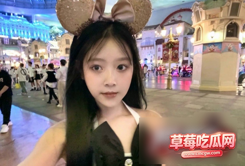 山东济南反差婊 黄心语3 山东济南反差婊 黄心语3