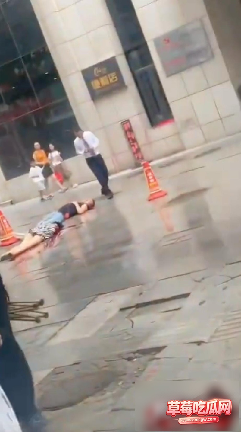 延安金泽酒店门口事件3