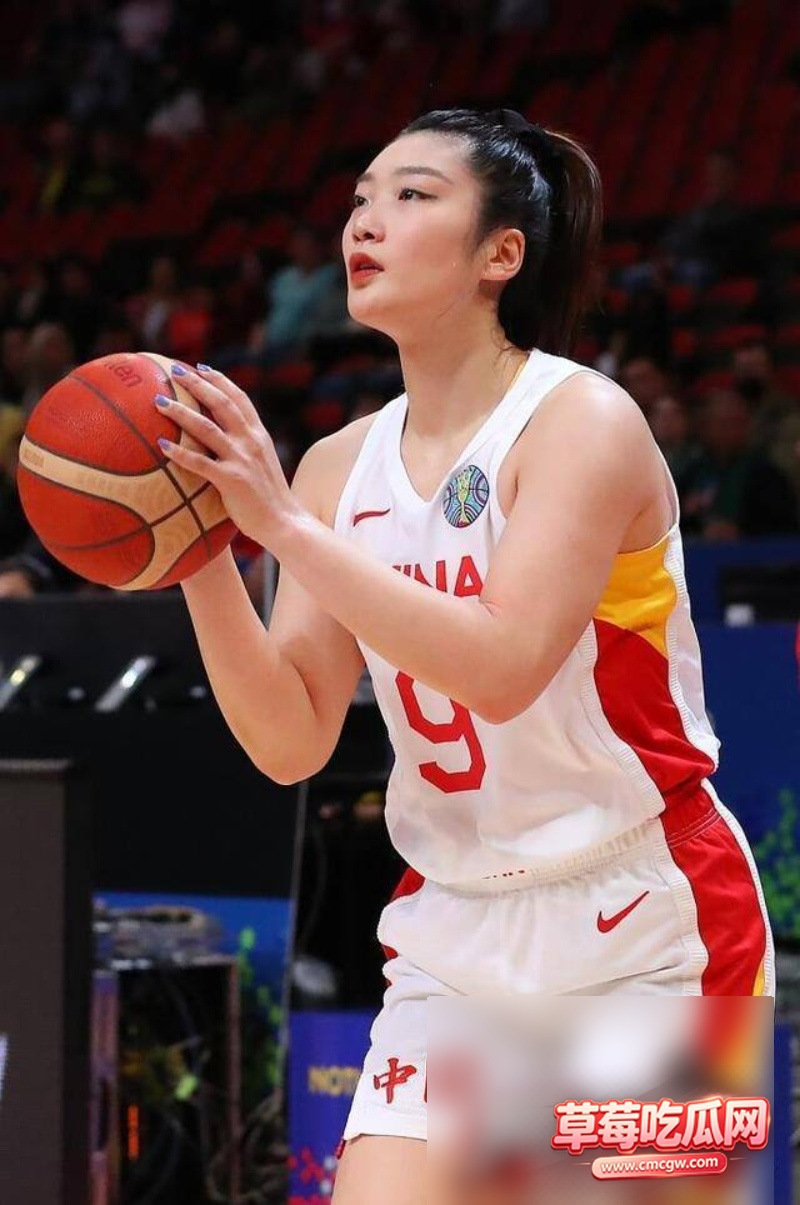 女篮李梦被曝知三当三 6 女篮李梦被曝知三当三 6