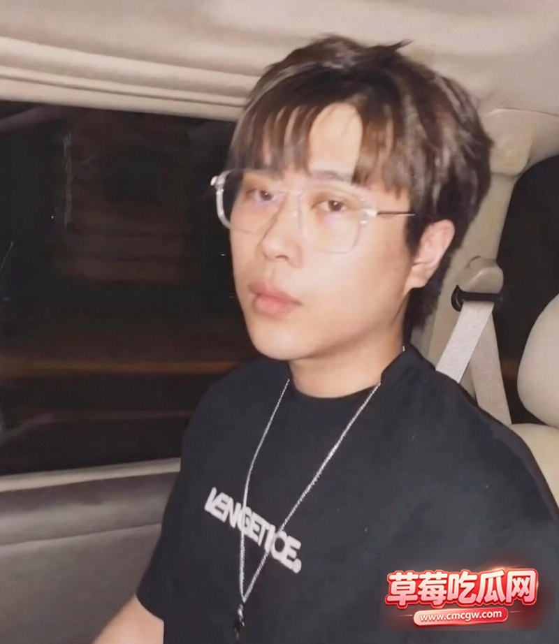 卢本伟闪婚巴旦木公主1 卢本伟闪婚巴旦木公主1
