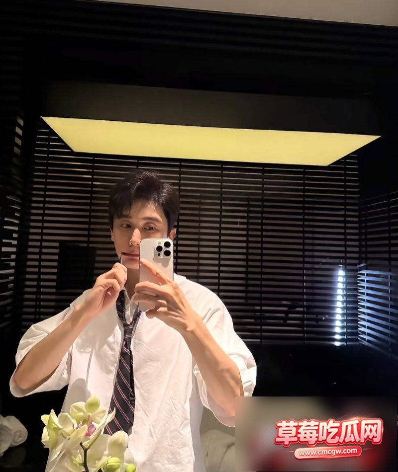 娜扎前经纪人李登科自曝曾被潜规则 27 娜扎前经纪人李登科自曝曾被潜规则 27