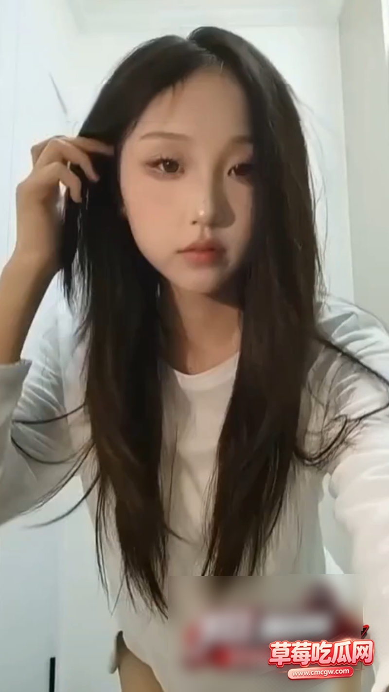 极品高颜值抖音嫩妹 凌晨妍1 极品高颜值抖音嫩妹 凌晨妍1