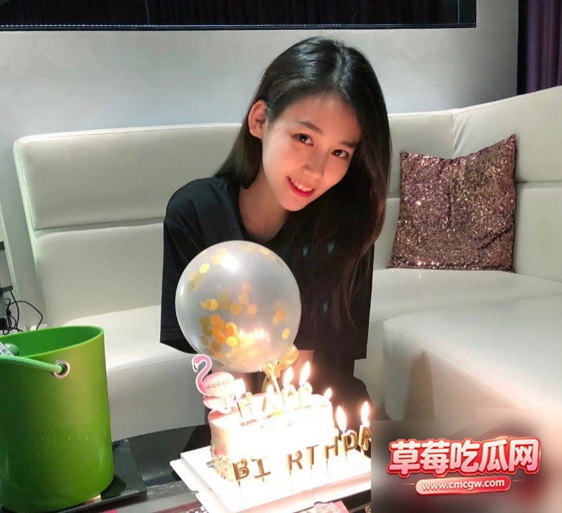 抖音百万粉网红魏莹0 36 抖音百万粉网红魏莹0 36