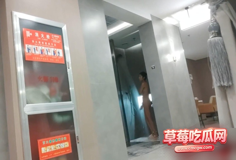温泉会所女更衣室福利4 温泉会所女更衣室福利4