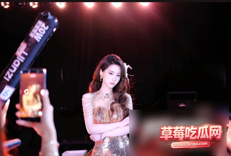 抖音23w粉女网红柳柳9 抖音23w粉女网红柳柳9