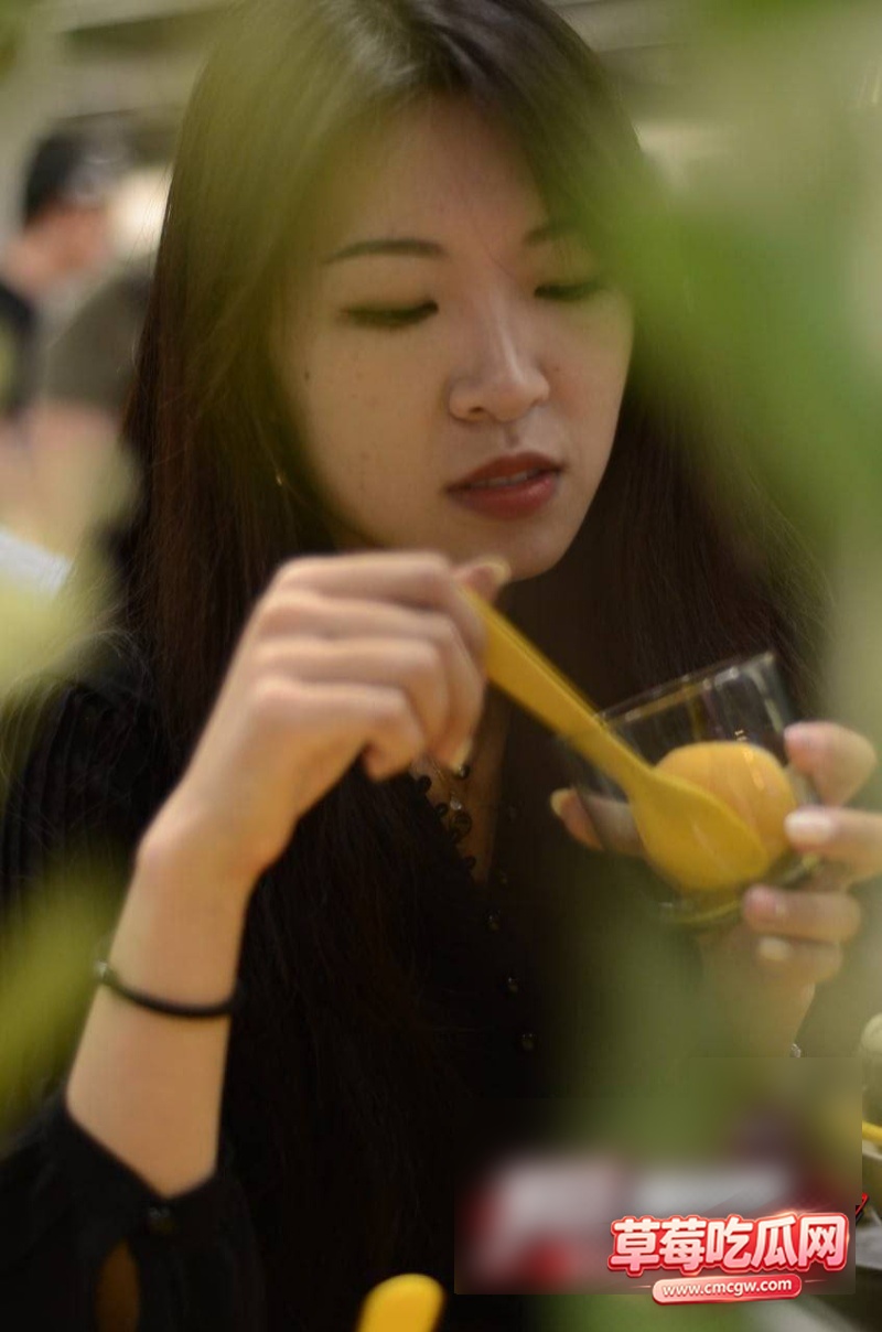 公司经理人前高冷女上司2 公司经理人前高冷女上司2