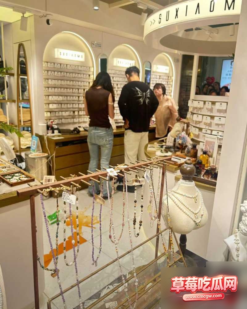 如皋吾悦广场抓小三上热搜8 如皋吾悦广场抓小三上热搜8