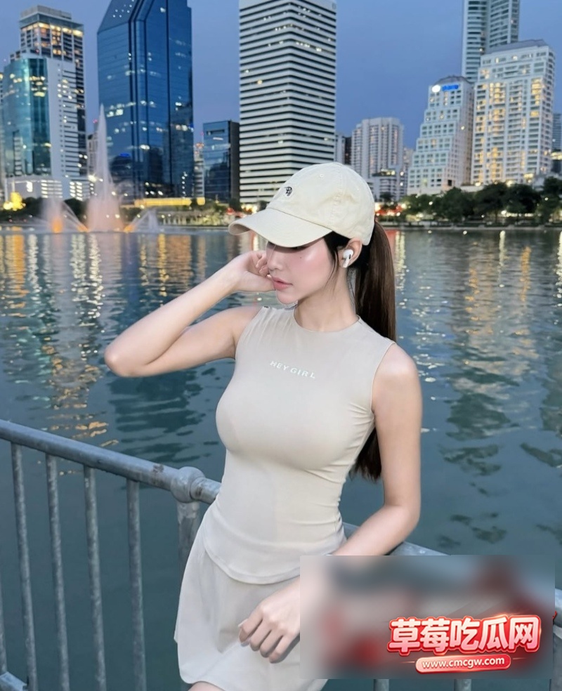 巨乳网红 supisara1 巨乳网红 supisara1