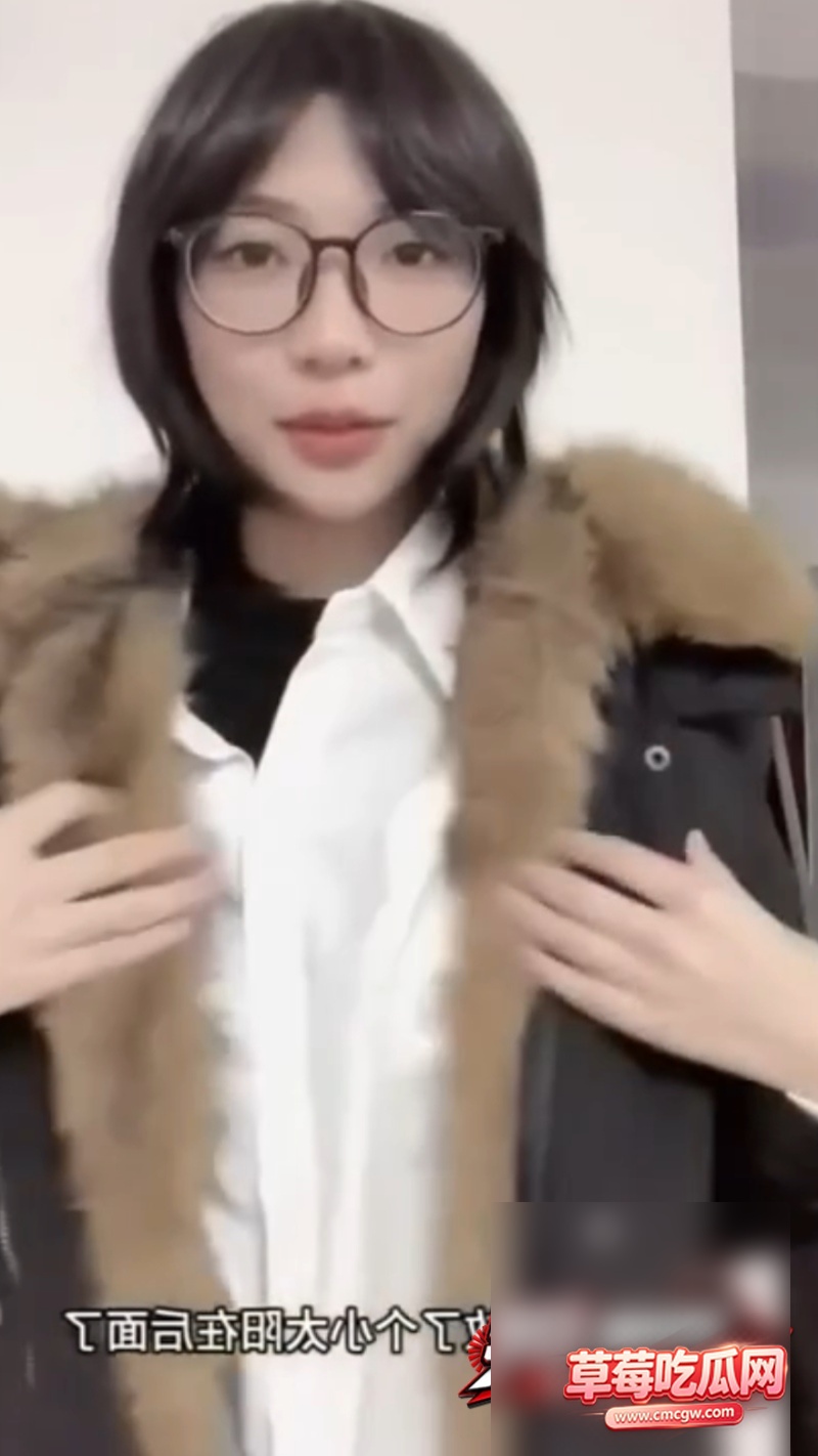 推特反差骚母狗 谷鲤里1 推特反差骚母狗 谷鲤里1