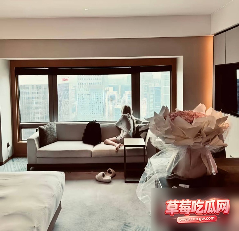 京圈网红kk3岁31 京圈网红kk3岁31