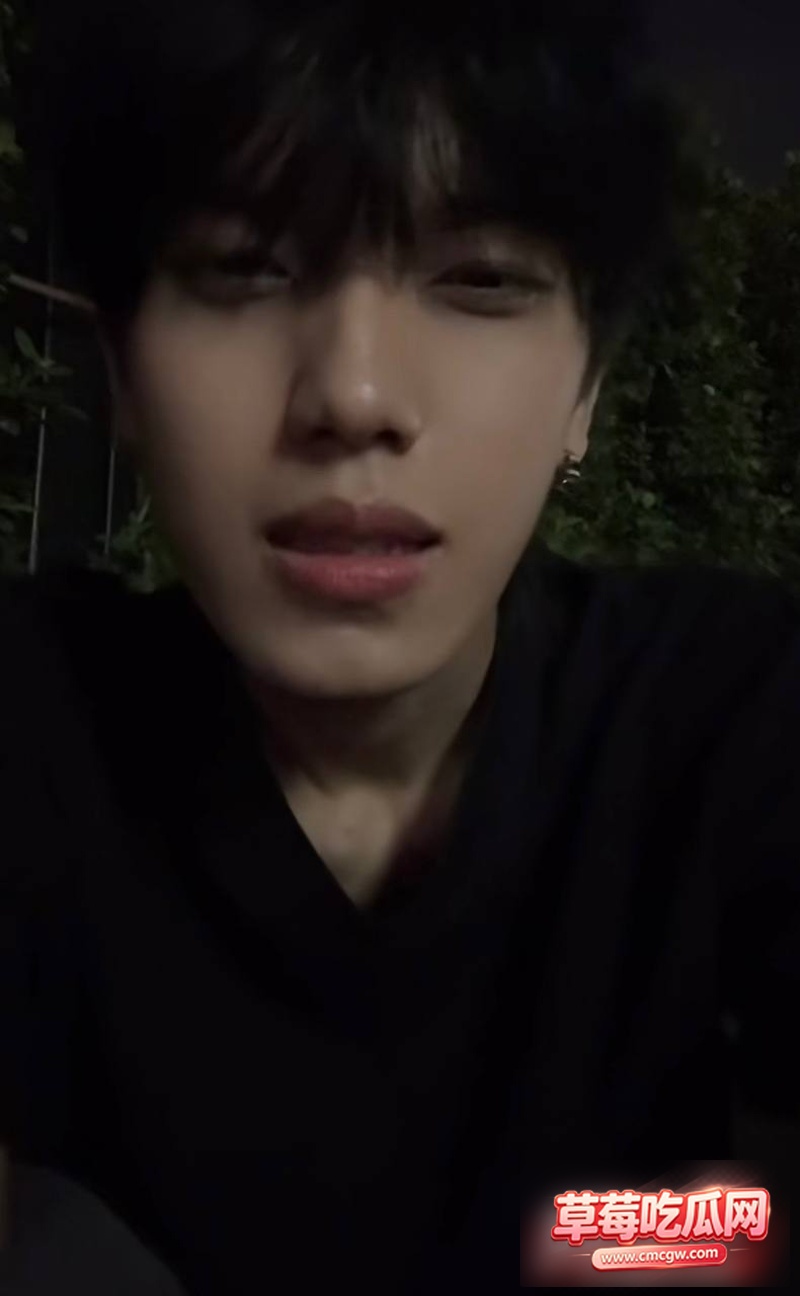 抖音30w粉男网红zzx725 抖音30w粉男网红zzx725