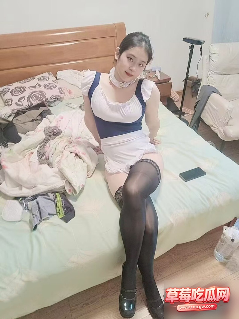 大学生母狗李晓奇0 大学生母狗李晓奇0