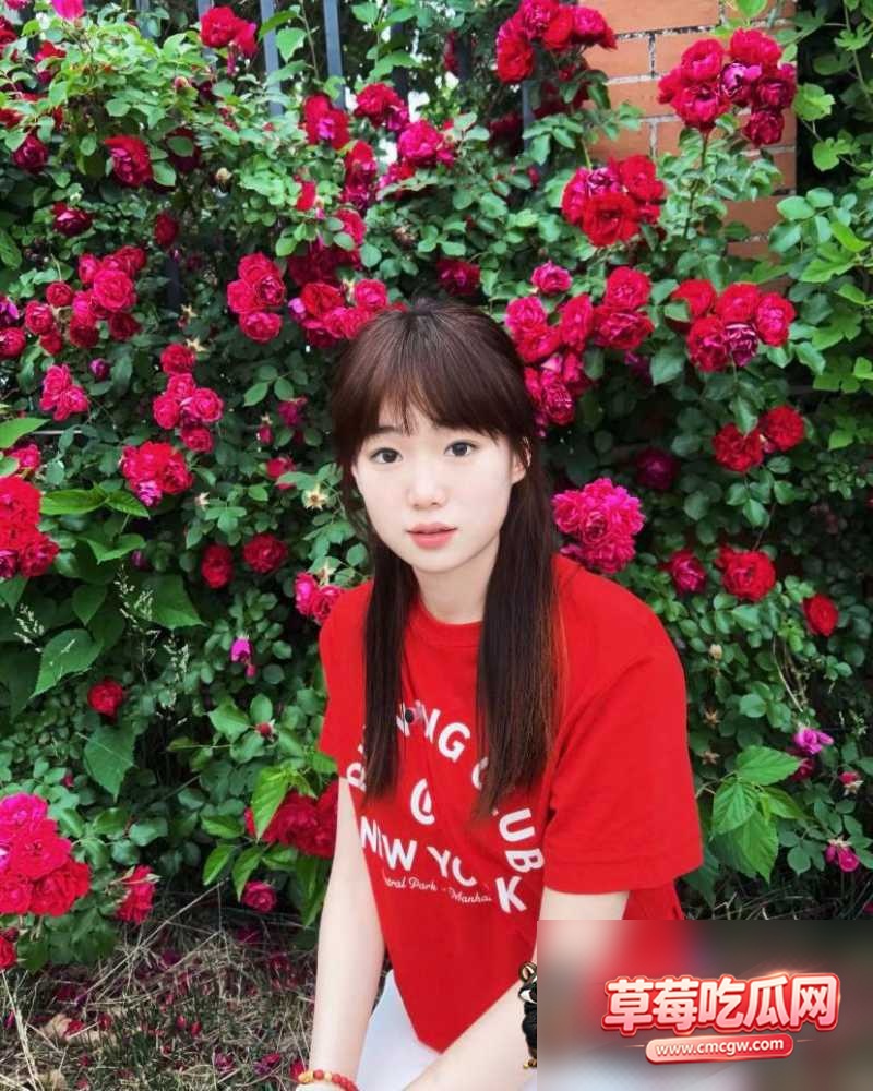 河南师范大学新生张萍25