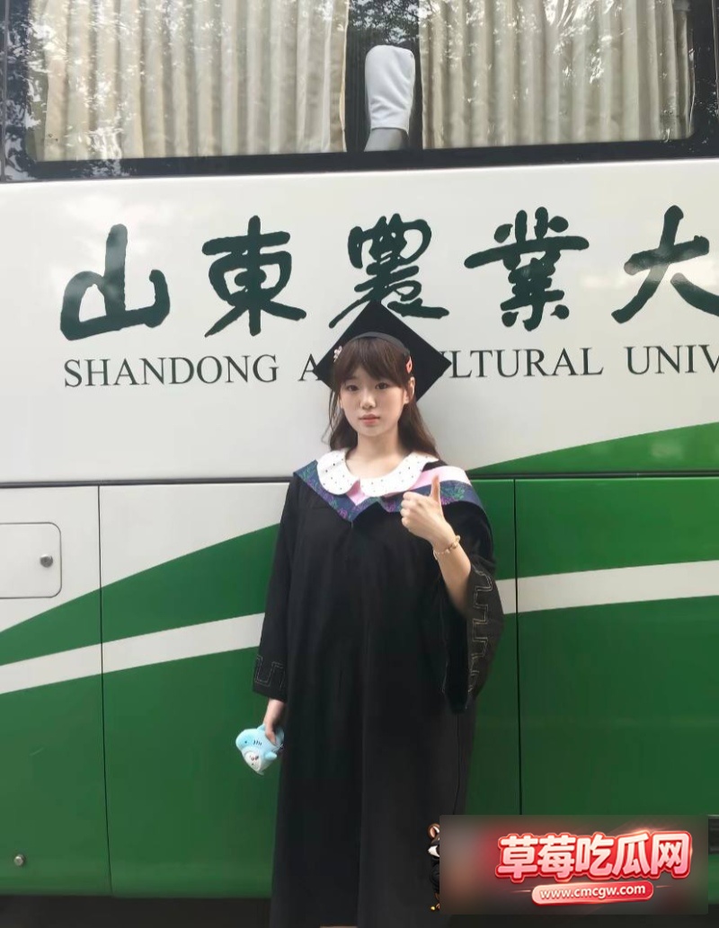 河南师范大学新生张萍4
