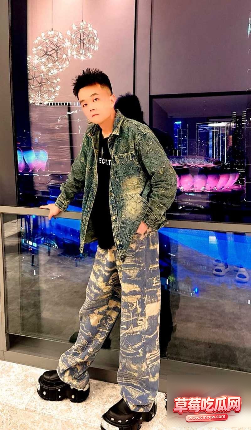 快手网红小胖被曝婚内出轨10 快手网红小胖被曝婚内出轨10
