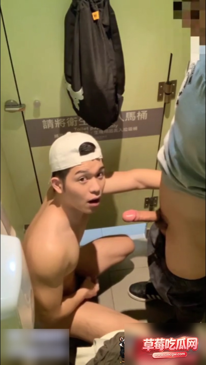 素人蛙镜男的性感诱惑 4 素人蛙镜男的性感诱惑 4