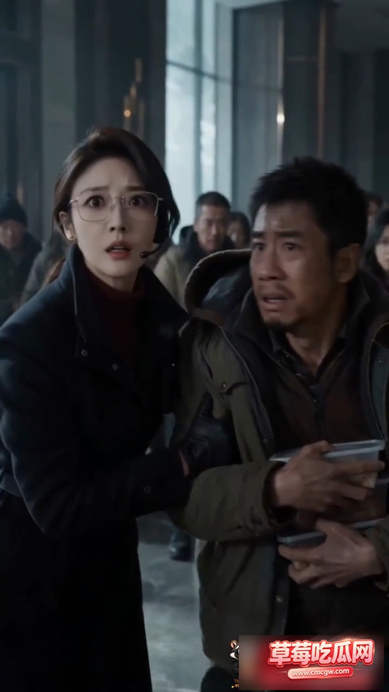 AI短剧《末日寒潮我在庇护所美女环绕》 13 AI短剧《末日寒潮我在庇护所美女环绕》 13