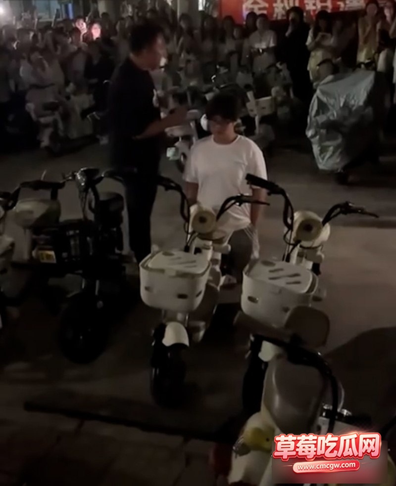 男Gay与同性偷情被抓包 11