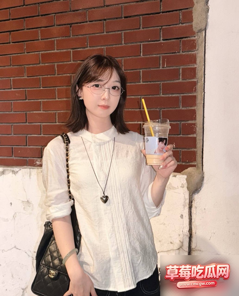 陈秘睡大学生视频1 陈秘睡大学生视频1