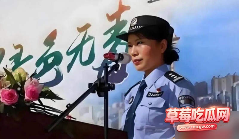 湖南株洲公安局原副局长凌娅 29 湖南株洲公安局原副局长凌娅 29