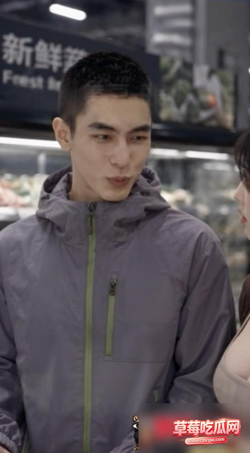 AI成人短剧女友帮我操闺蜜第4集1 AI成人短剧女友帮我操闺蜜第4集1
