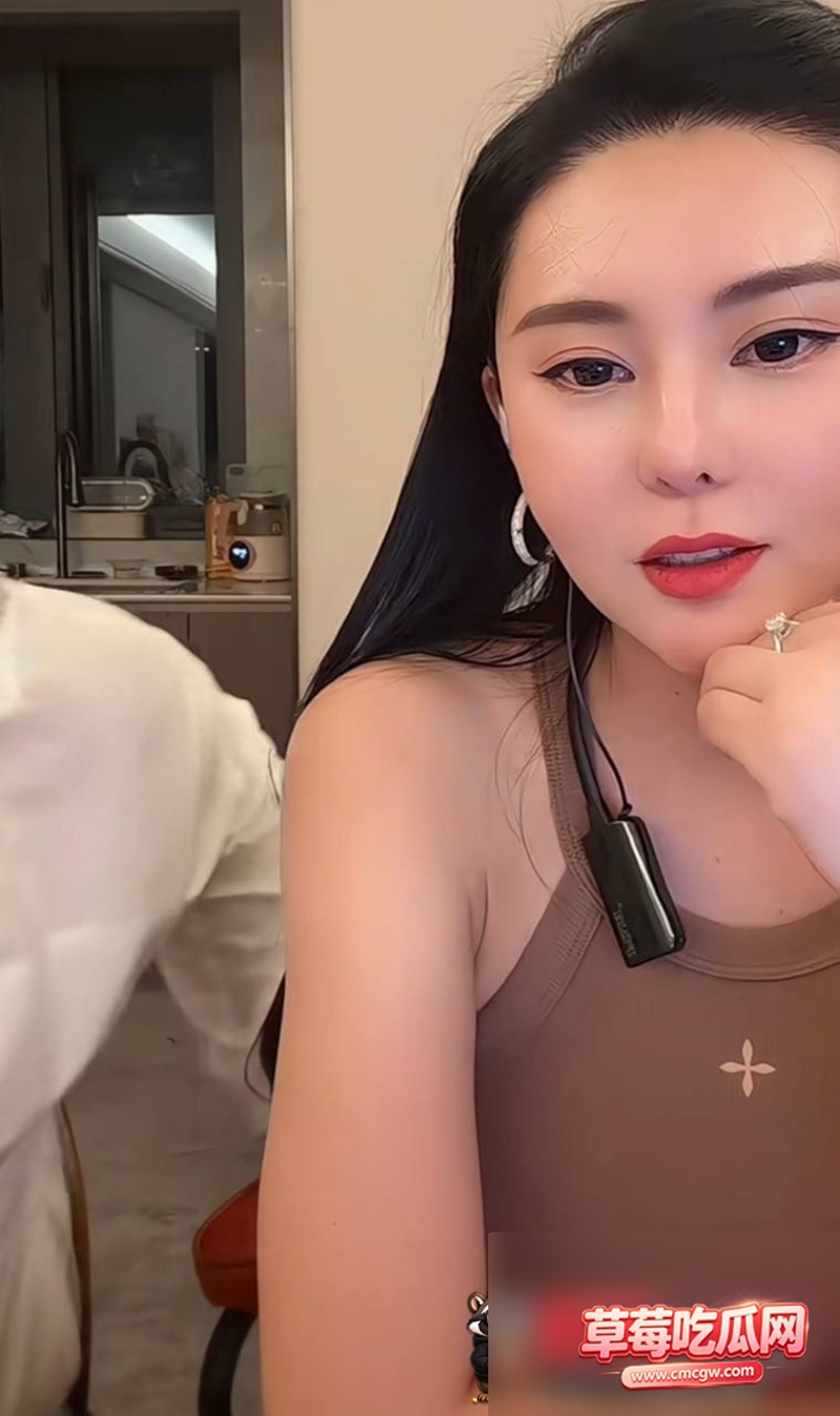 快手351W粉男网红雨化田夫妻23 快手351W粉男网红雨化田夫妻23