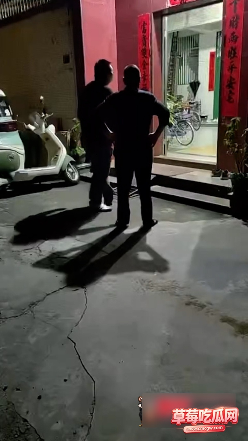 老婆和女儿都被老婆男朋友睡了 男子生气去娘家大闹 3 老婆和女儿都被老婆男朋友睡了 男子生气去娘家大闹 3