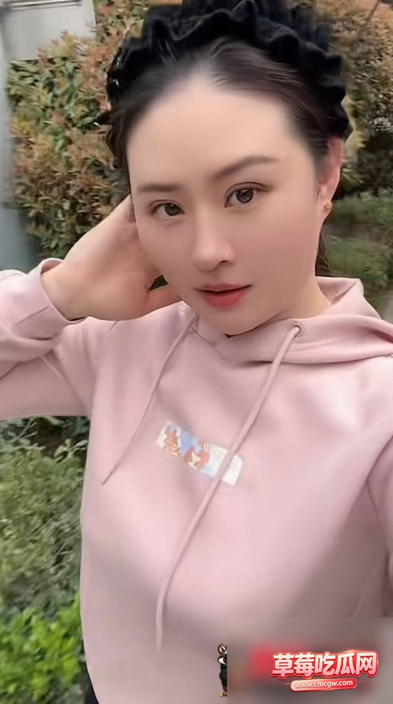 女网红火辣辣出轨8 女网红火辣辣出轨8