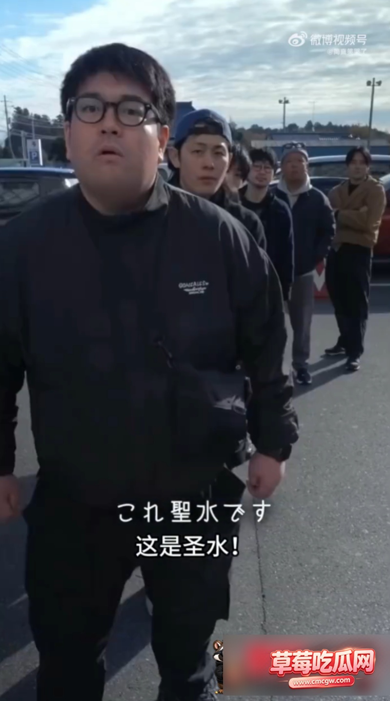 日本端庄人妻街头派发圣水6 日本端庄人妻街头派发圣水6