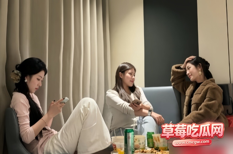 全网疯求的一男三女 12 全网疯求的一男三女 12