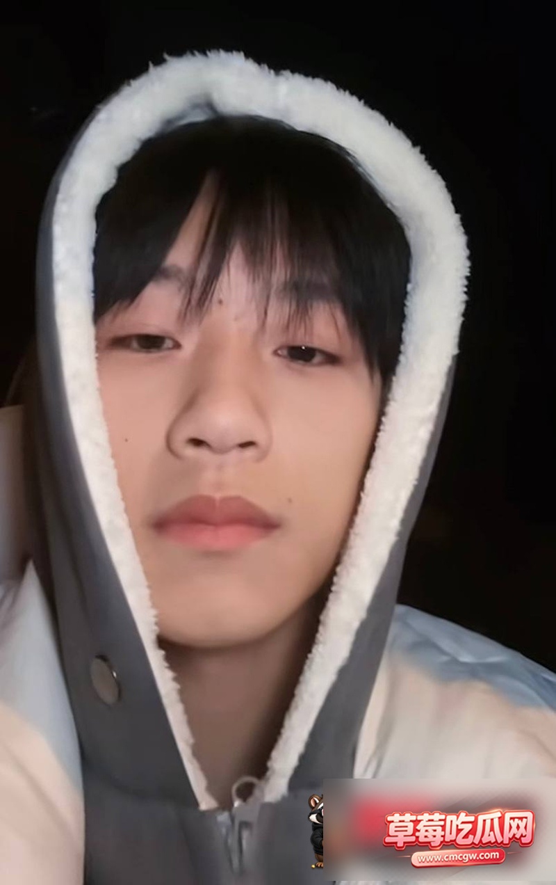 抖音63万粉网红李丹霞夫妇13
