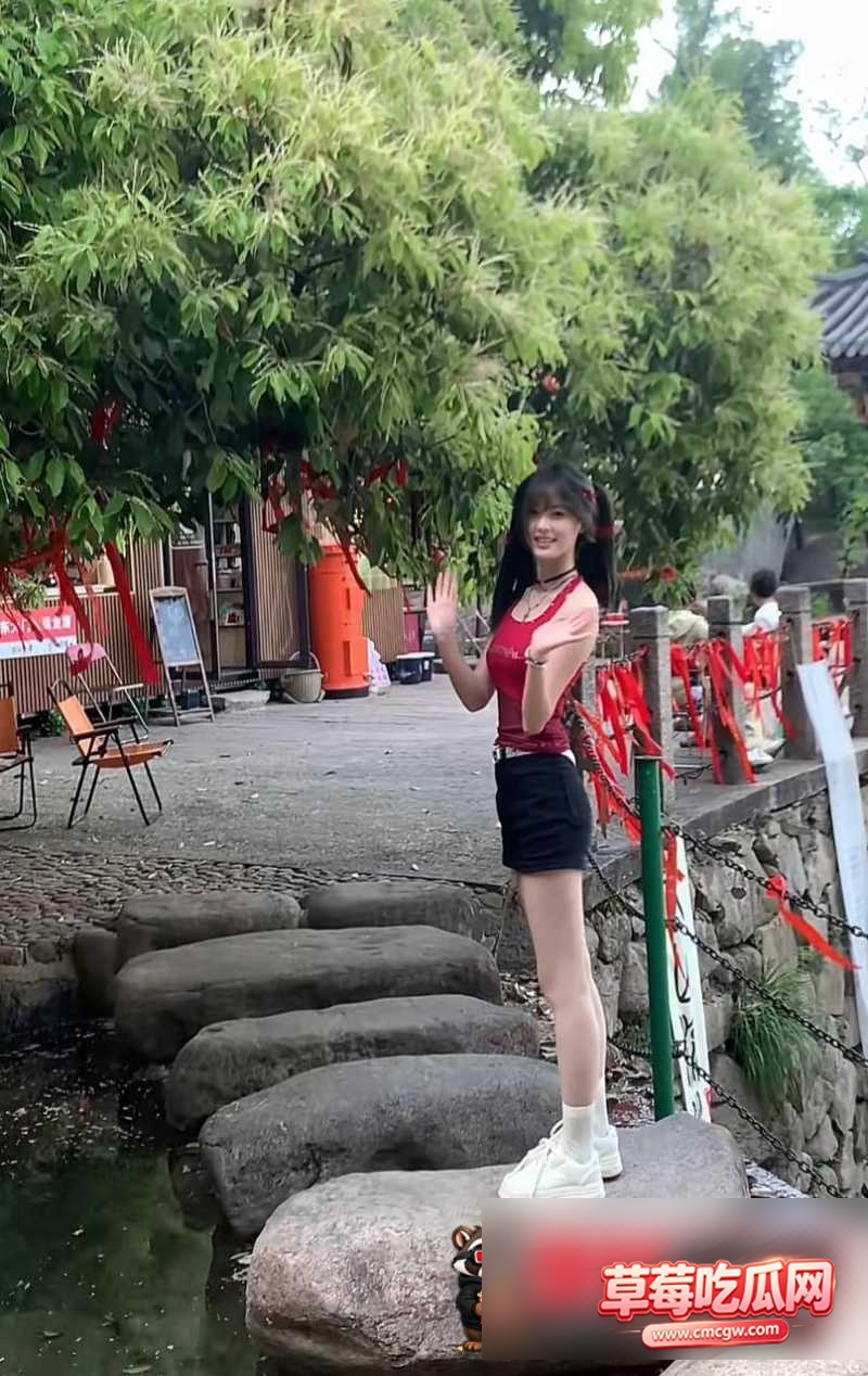 女网红锦鲤小灏13