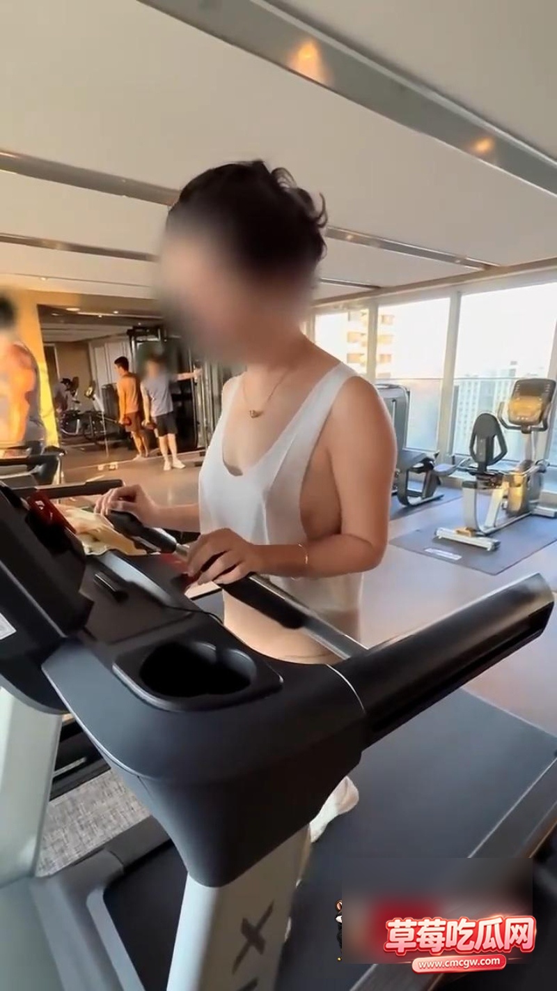 台湾御姐淫妻 小蜜桃老师 会员福利 1 台湾御姐淫妻 小蜜桃老师 会员福利 1