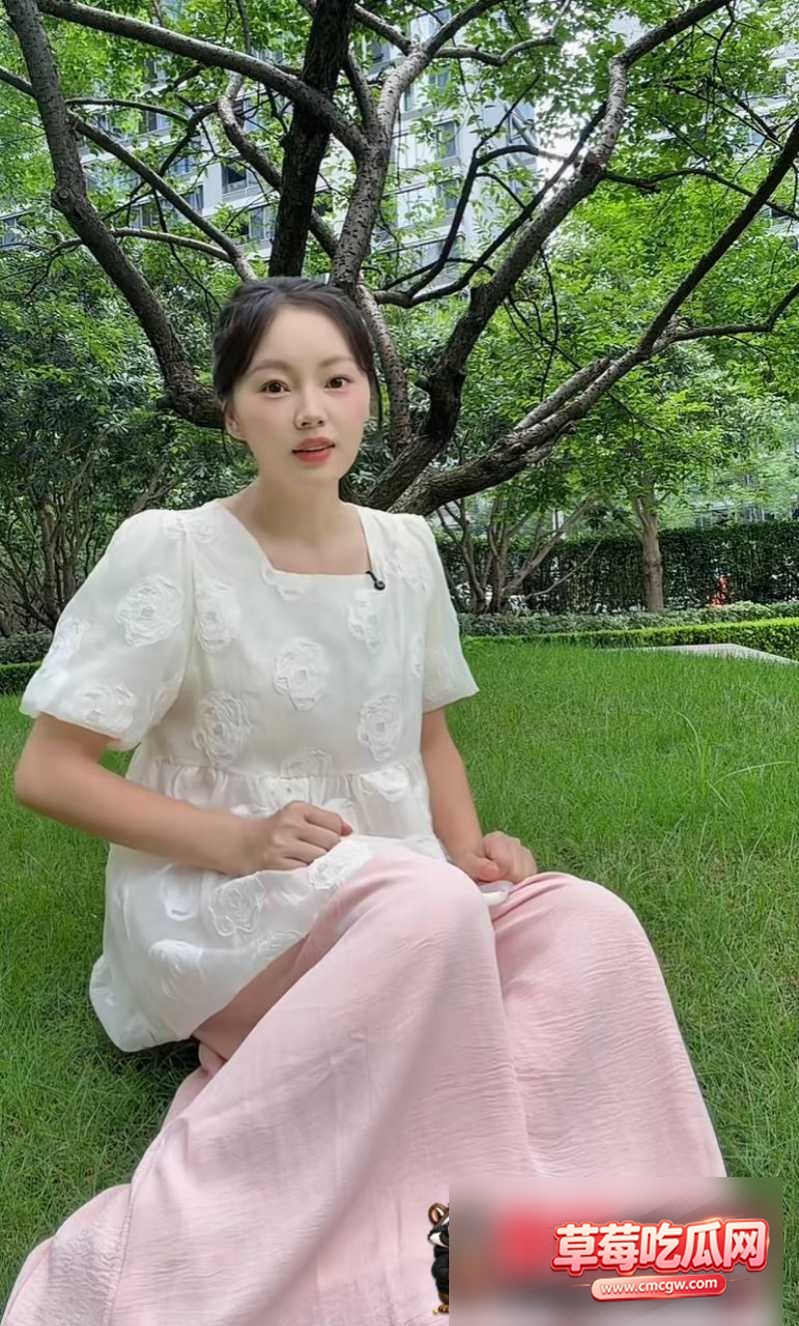 抖音网红黄琴点男模视频5 抖音网红黄琴点男模视频5