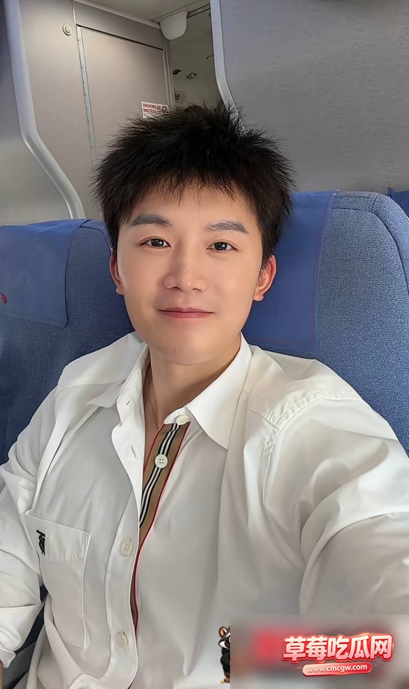 抖音网红黄琴点男模视频26 抖音网红黄琴点男模视频26