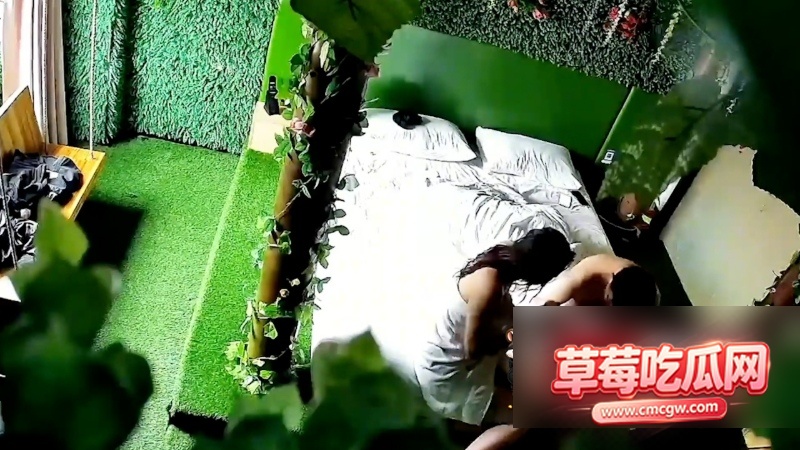 奸夫淫妇偷情日常 洗完鸳鸯浴迫不及待的亲吻起来 口交 女骑乘 中出 1 奸夫淫妇偷情日常 洗完鸳鸯浴迫不及待的亲吻起来 口交 女骑乘 中出 1