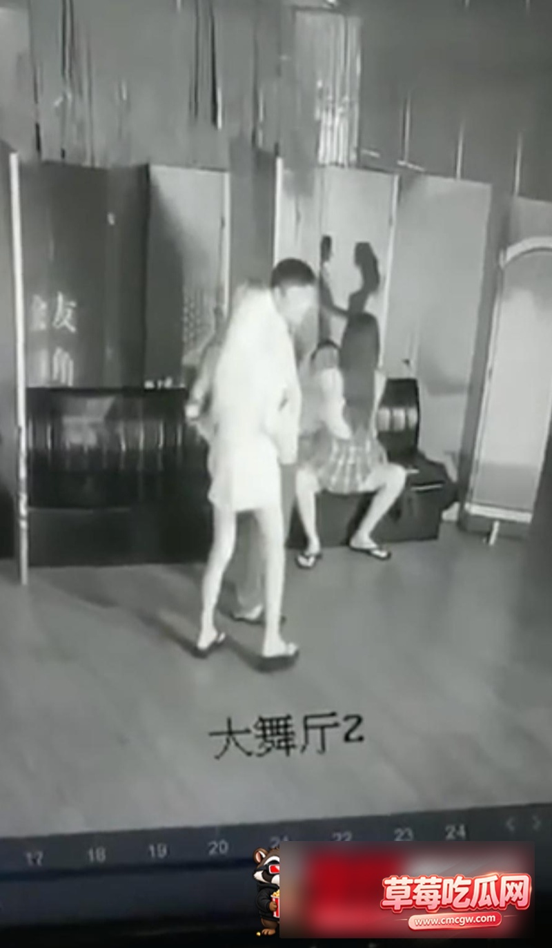 大舞厅莎莎舞监控拍下全程做爱3 大舞厅莎莎舞监控拍下全程做爱3