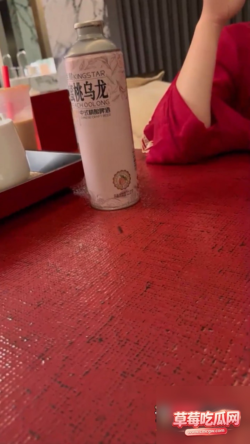 何奇颖张帅婚礼请帖裸照不雅照片流出! 6 何奇颖张帅婚礼请帖裸照不雅照片流出! 6