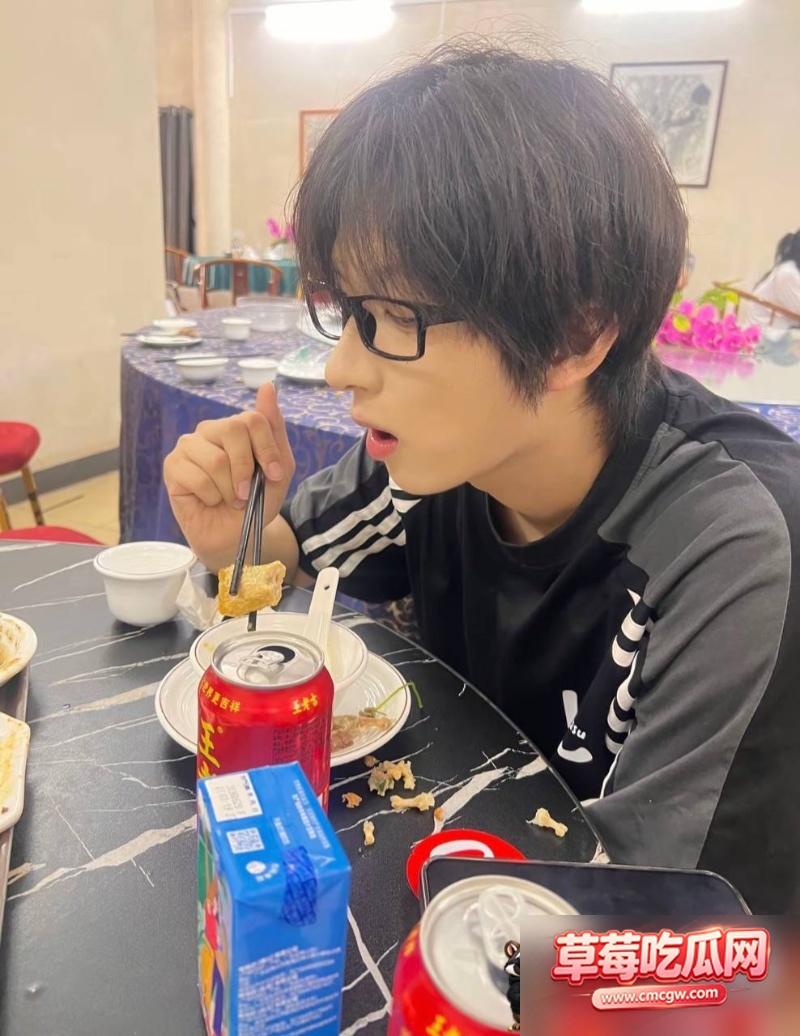 网红男主被爆料无缝出轨5 网红男主被爆料无缝出轨5