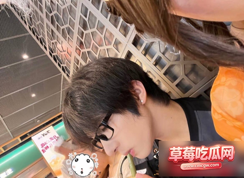 网红男主被爆料无缝出轨14 网红男主被爆料无缝出轨14