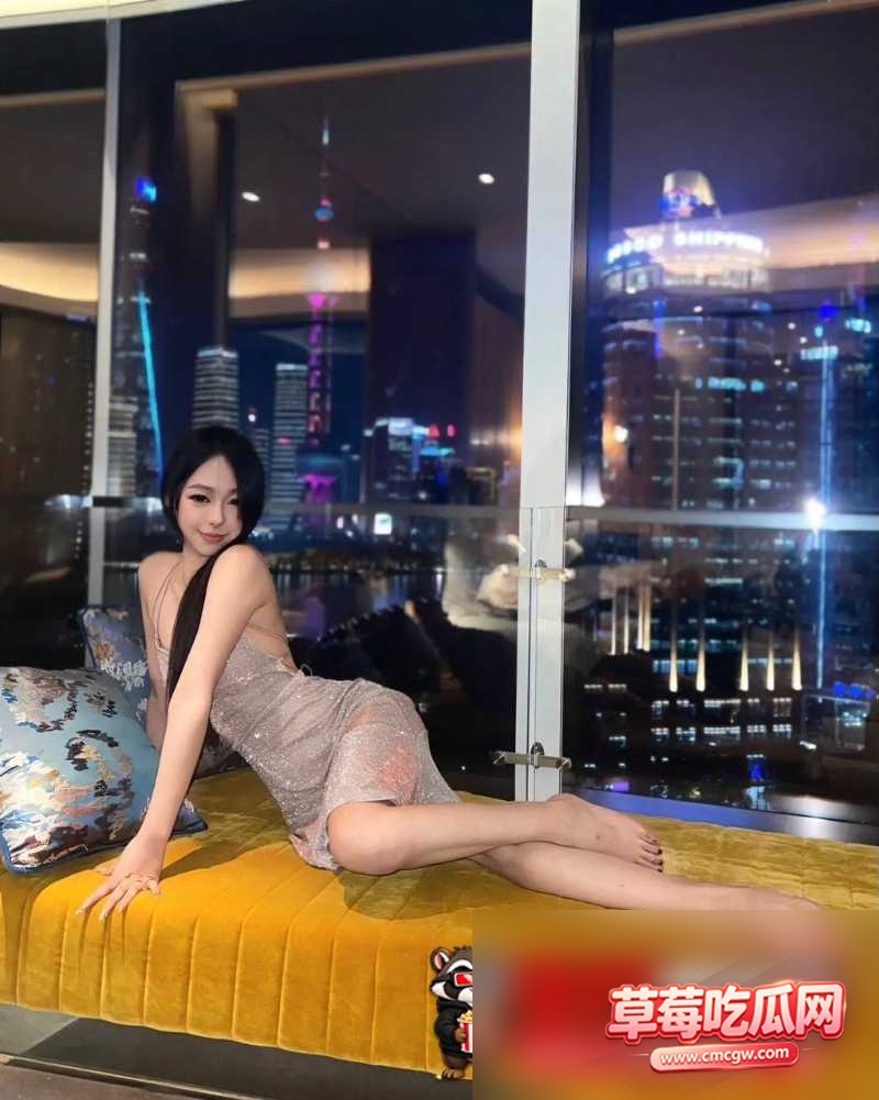 何佩仪 3 何佩仪 3