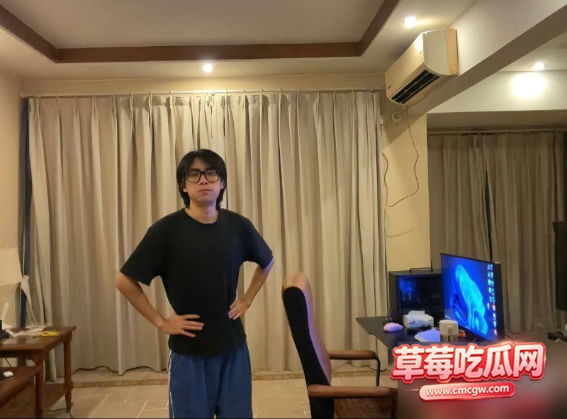 抖音66w粉男网红 维维神父 24 抖音66w粉男网红 维维神父 24