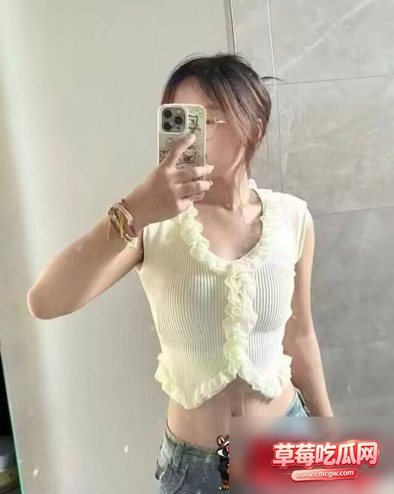 抖音66w粉男网红 维维神父 36 抖音66w粉男网红 维维神父 36
