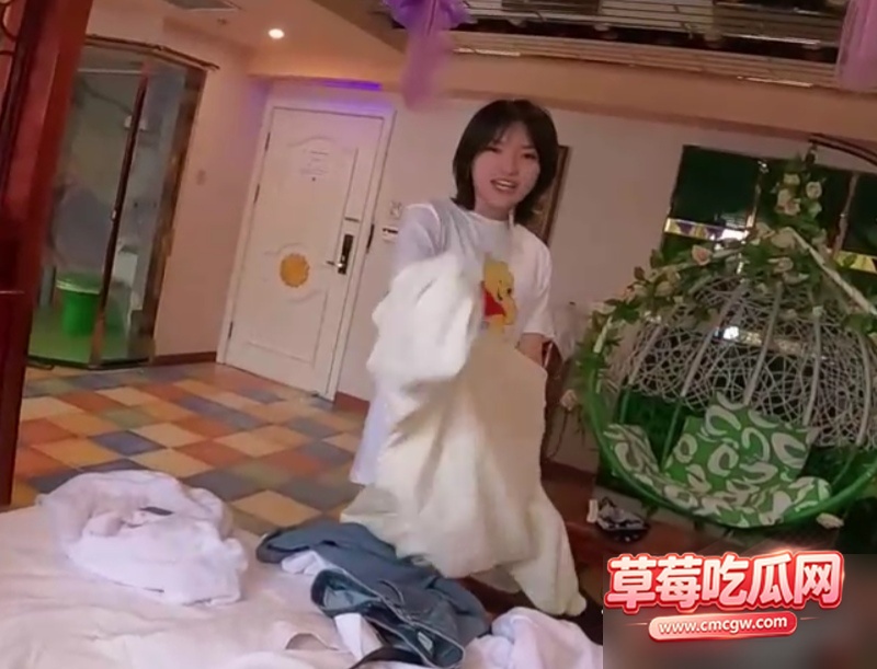 小伙假扮富二代租豪车泡妞6