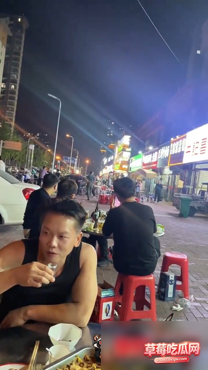 乱摸门1 乱摸门1
