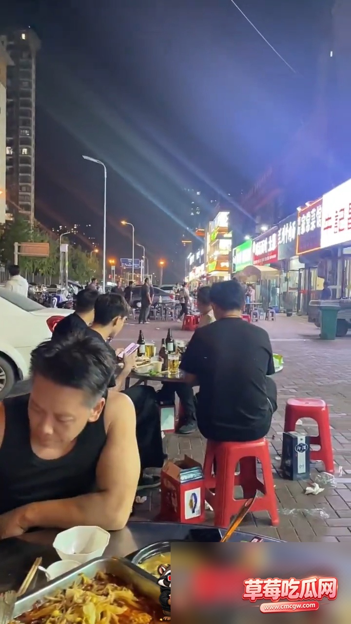 乱摸门2 乱摸门2