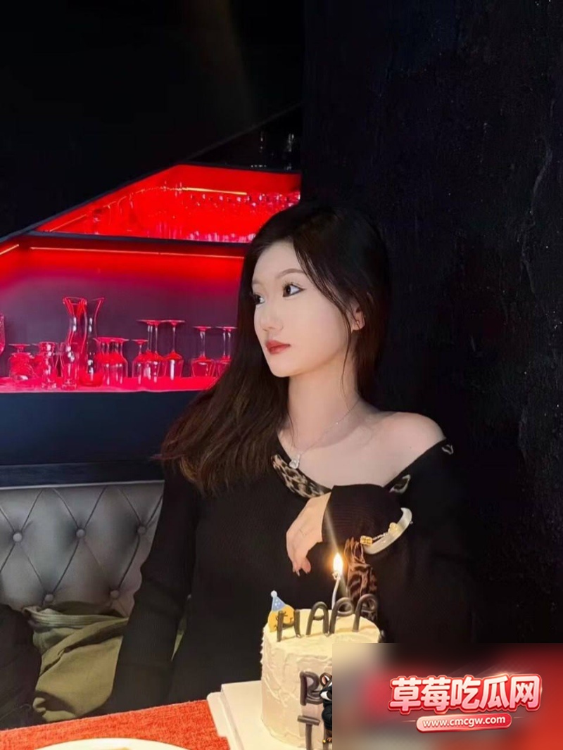 高颜值学生妹黄璐茗0 高颜值学生妹黄璐茗0
