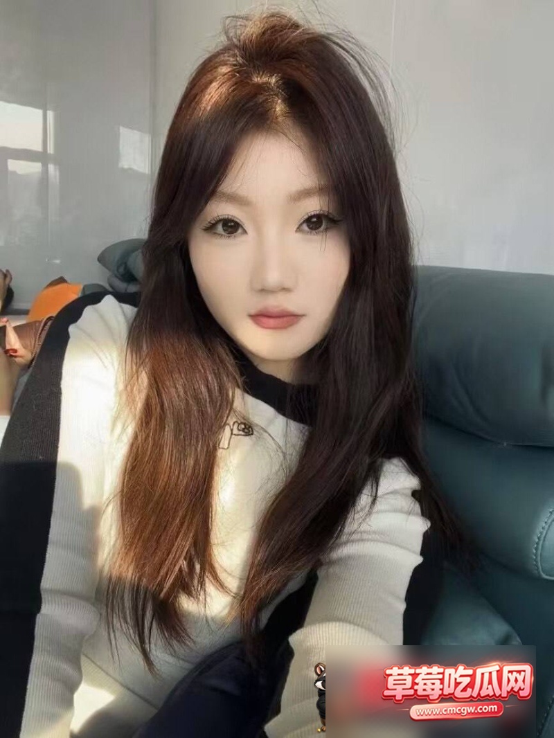 高颜值学生妹黄璐茗2 高颜值学生妹黄璐茗2